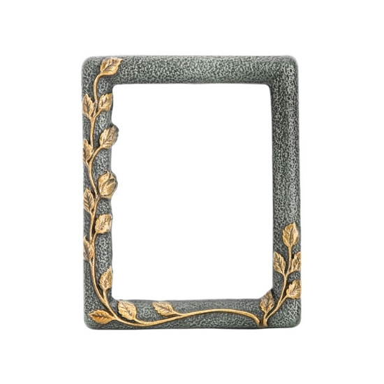 Immagine di Cornice porta-foto rettangolare decorata - Finitura verde antico - Linea Meg - Bronzo Shell Moulding